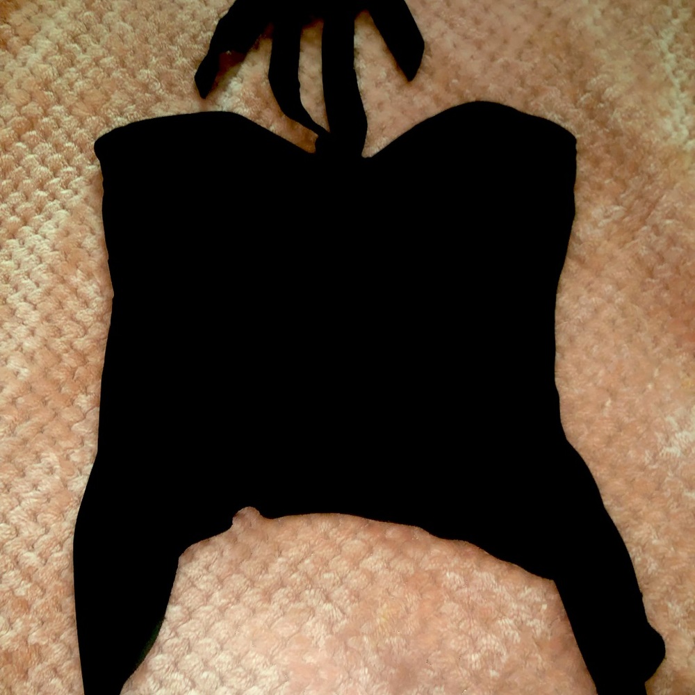 Black cute top! Perfect for summer!